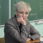 Елена Любимова