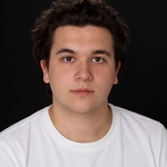 Лев Ушков